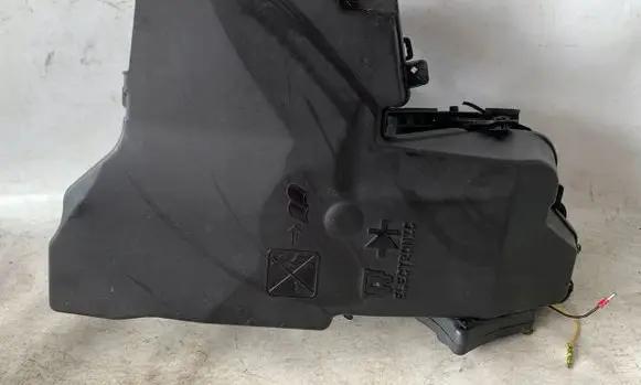 Citroen C5 Fuse box set 9686732080