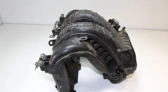 Mitsubishi Lancer Intake manifold 1540A069