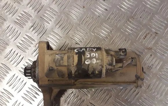 Volkswagen Caddy Starter motor 020911023R