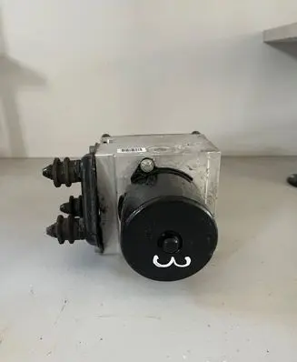 Volkswagen PASSAT B6 ABS Pump 3C0614109N 16705904 16705704F