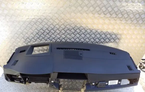 BMW 5 E60 E61 Dashboard