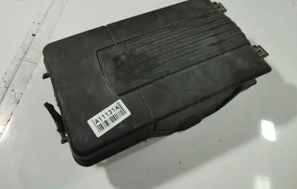 Volkswagen Golf V Battery box tray cover/lid 1K0915443A