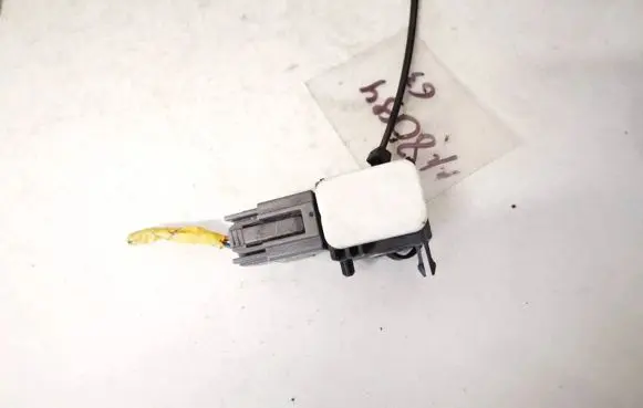 Hyundai Santa Fe Airbag deployment crash/impact sensor 959202b000 95920-2b000