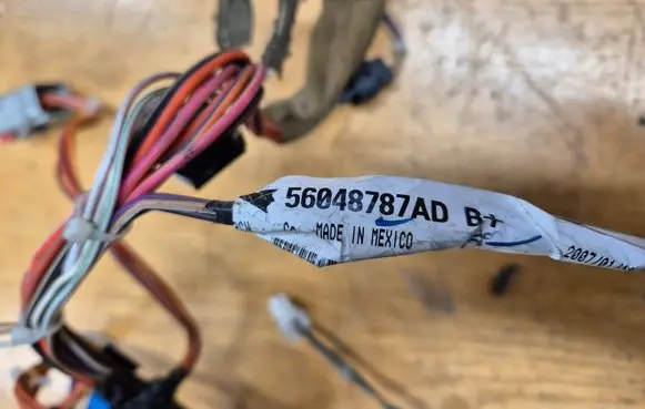 Dodge Nitro Front door wiring loom 000027100 P56048787AD