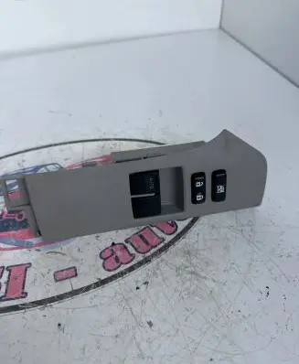 Toyota Yaris Electric window control switch 742320D110