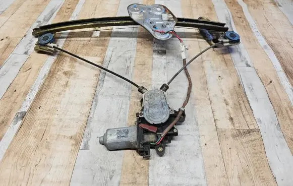 Lexus ES 250 - 300 - 330 Front door window regulator with motor 8572033000 0621007982