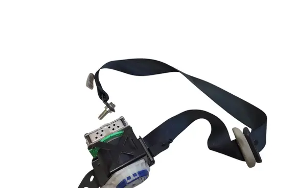 Mazda 6 Front seatbelt 0437002 1071042