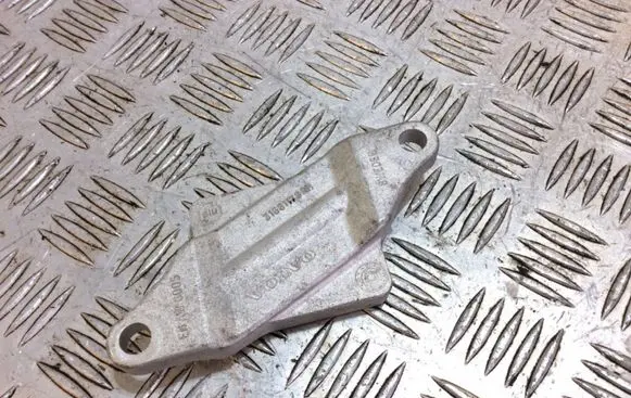Volvo XC90 Other engine bay part 31681178