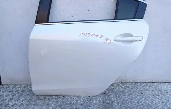 Mazda 6 Rear door