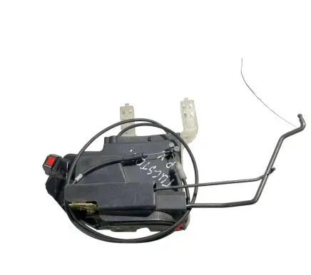 Hyundai Tucson JM Front door lock
