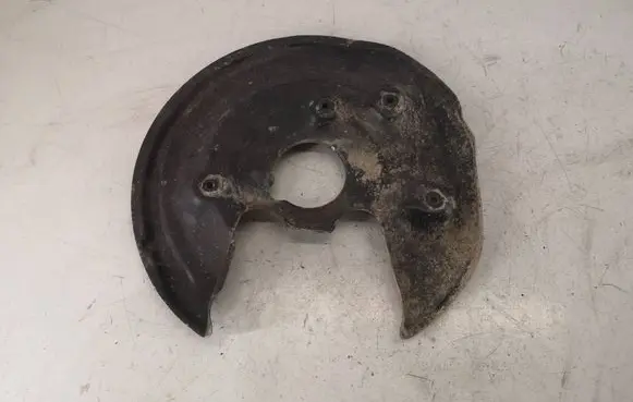 Volkswagen PASSAT B6 Rear brake disc plate dust cover 3C0615612H