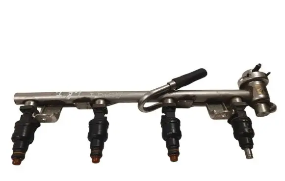 Audi A4 S4 B5 8D Fuel main line pipe 058133681 0280150444