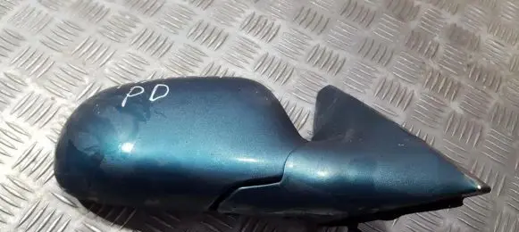 Mazda 626 Front door electric wing mirror e13010519