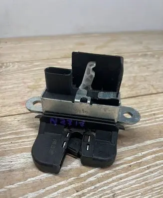 Volkswagen Polo Tailgate/trunk/boot lock/catch/latch 6R0827505F