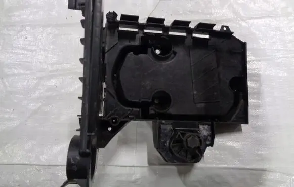 Citroen C5 Battery tray 9650439480