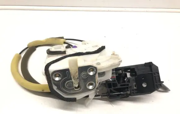 Mazda 3 II Rear door lock