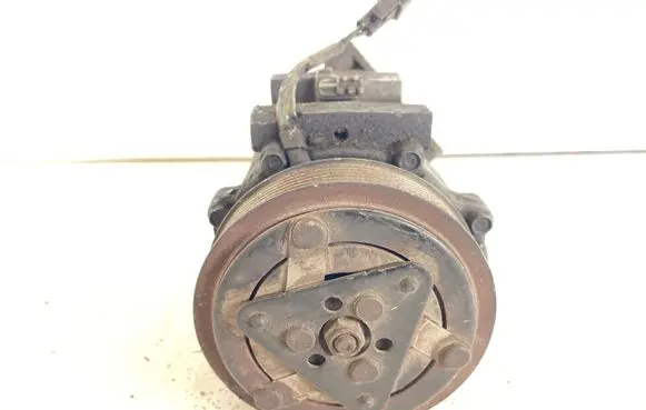 Ford Focus C-MAX Air conditioning (A/C) compressor (pump) 3M5H19D629SA