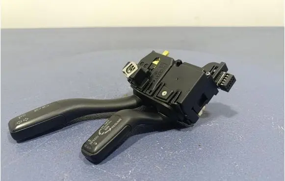 Audi A3 S3 A3 Sportback 8P Wiper turn signal indicator stalk/switch 8P0953513B
