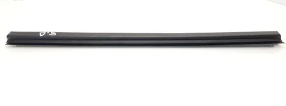 BMW 3 E90 E91 Rubber seal rear door window/glass 