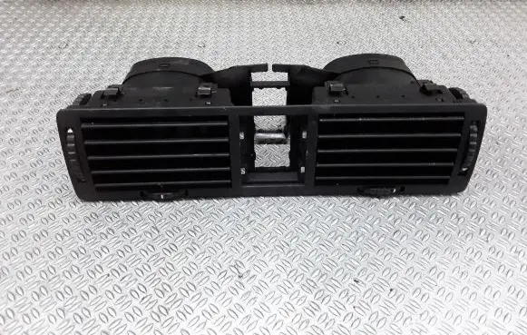 Skoda Octavia Mk1 (1U) Dash center air vent grill