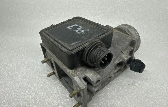 BMW 3 E36 Mass air flow meter 0280202134 1734555