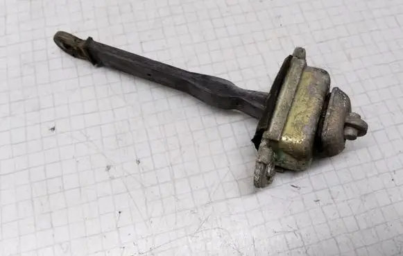 Volvo S40, V40 Front door check strap stopper