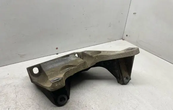 Ford Transit Gearbox mounting bracket 8C117M125AA