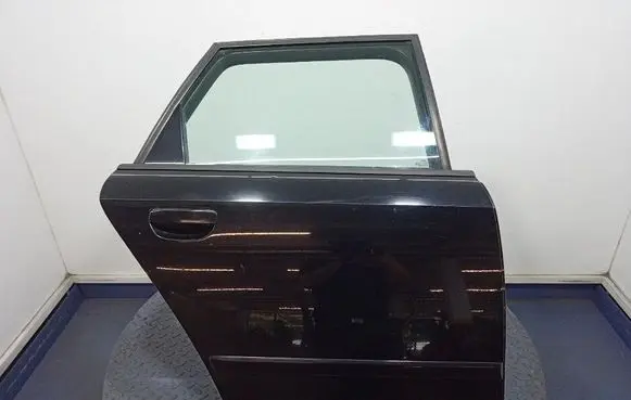 Audi A4 S4 B6 8E 8H Rear door
