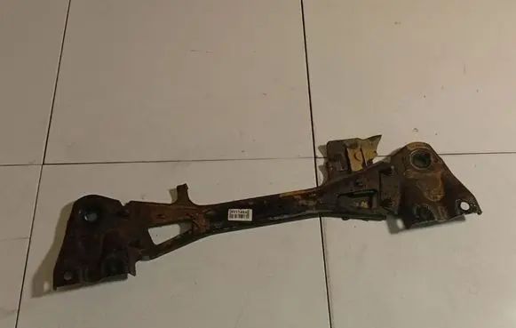 Ford S-MAX Engine mounting bracket 6G9N5E053AB