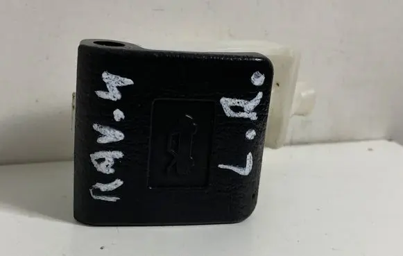 Toyota RAV 4 (XA30) Engine bonnet (hood) release handle 5361120070
