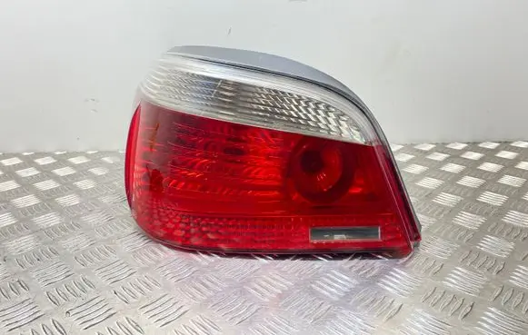 BMW 5 E60 E61 Rear/tail lights 6910767 2PV008670 B3159S