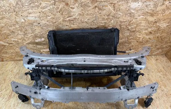 Mercedes-Benz C W205 Radiator support slam panel