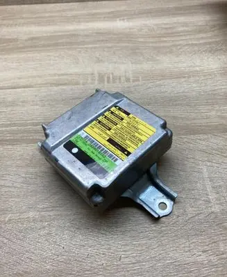 Toyota Avensis T220 Airbag control unit/module 8917005040 204247101