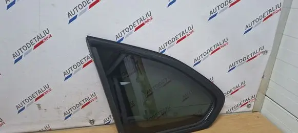 BMW X1 F48 F49 Rear side window 7406873