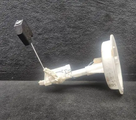 Audi A6 S6 C5 4B Fuel level sensor 4B3201318C