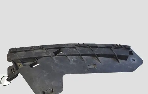Volvo V70 Front bumper mounting bracket 30796388