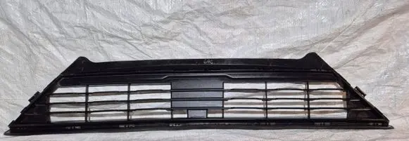 Ford Fiesta Front bumper lower grill