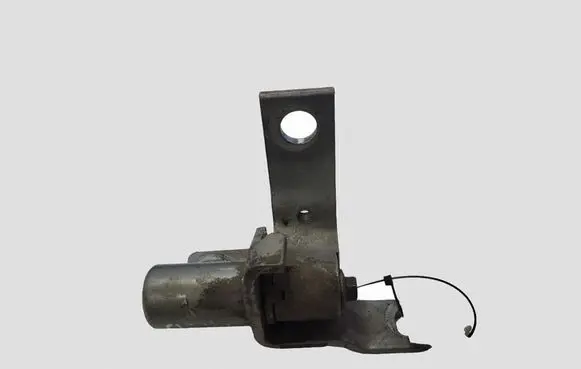 Ford Mondeo MK IV Front door upper hinge A046575
