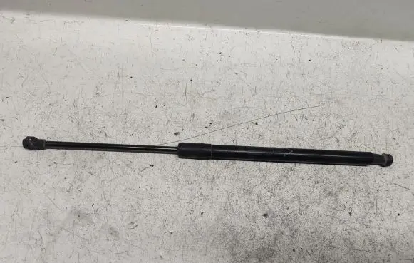Toyota Verso Tailgate/trunk strut/damper