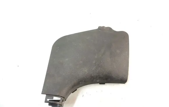 Foot area side trim