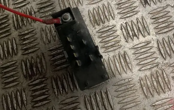 Opel Frontera A Combustion relay 
