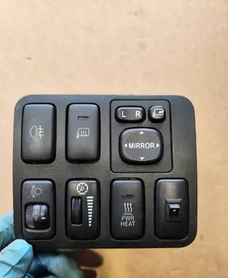 Toyota Land Cruiser (J120) Electric window control switch
