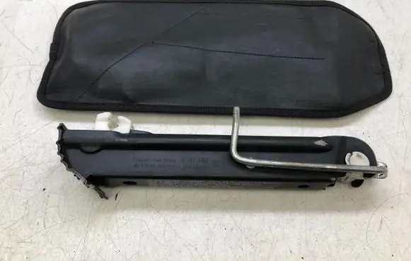Citroen DS5 Lift Jack 