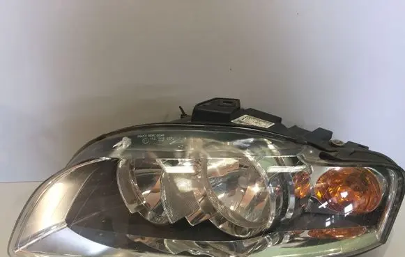 Audi A4 S4 B7 8E 8H Headlight/headlamp 8E0941003AK 0301219601