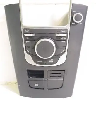 Head unit multimedia control