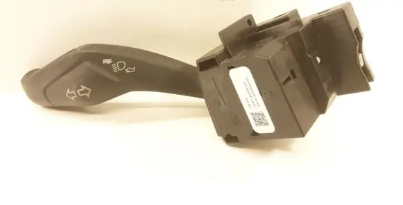 Ford Focus Indicator stalk AV6T13335AD