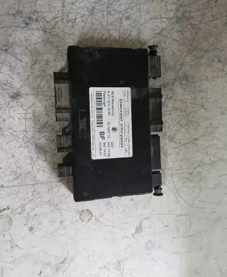 Mercedes-Benz CLS C219 Seat control module A2118704585 05022715