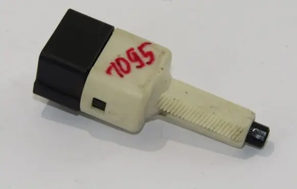 Citroen C1 Brake pedal sensor switch