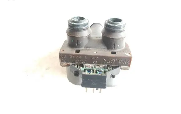 Mercedes-Benz E W210 Coolant heater control valve 1147412114