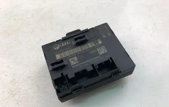 Audi A4 S4 B8 8K Door control unit/module 8T0959795N